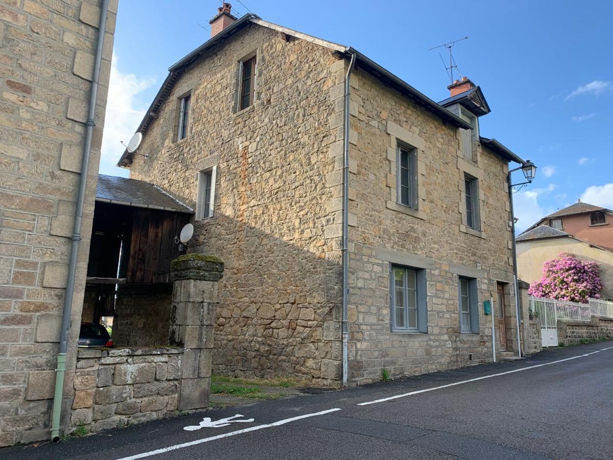 Appartamento Treignac Tourelles Esterno foto